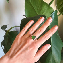 Load image into Gallery viewer, Green sea glass silver ring