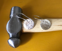 Load image into Gallery viewer, Silver circular dangly earrings