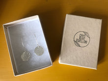 Load image into Gallery viewer, Silver circular dangly earrings