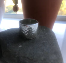Load image into Gallery viewer, Chunky hammered silver ring