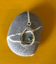 Load image into Gallery viewer, Moss agate silver teardrop leafy pendant