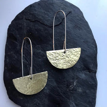 Load image into Gallery viewer, Brass semicircle hammered dangly earrings