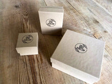 Load image into Gallery viewer, Brass leaf print dangly earrings