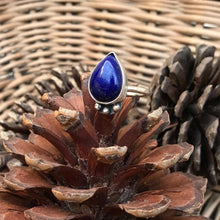 Load image into Gallery viewer, Lapis lazuli deep blue sterling silver ring