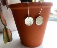 Load image into Gallery viewer, Silver circular dangly earrings
